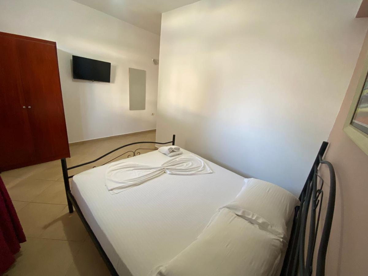 Resol Hotel Ксамил Екстериор снимка